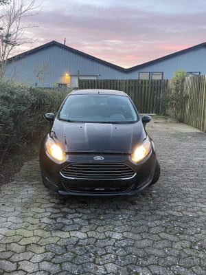 Ford Fiesta, 1,0 65 Titanium, Benzin, 2013, km 362000, sortmetal, træk, nysynet, aircondition, ABS, 