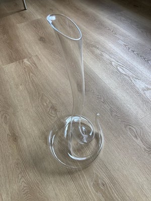 Glas, Karaffel, Riegels, Riegels Eve Decanter
Højde 50 centimeter. Indhold 1.4 liter
Ingen brugsspor