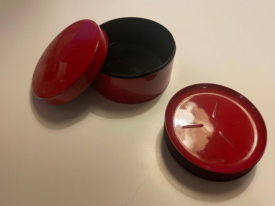 Andet, Røde coasters