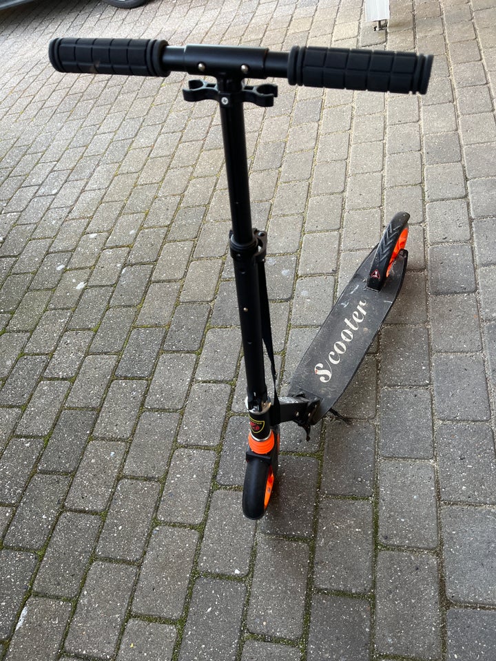 Løbehjul, Scooter