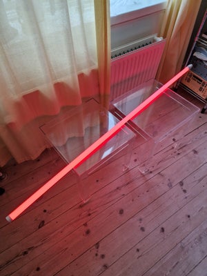 Anden lampe, Hay, Neon Tube red