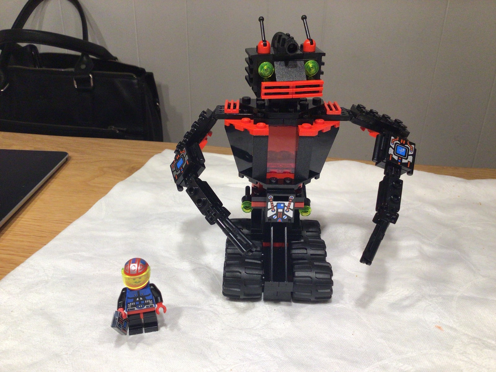 Lego Space, 6889 - Recon Robot – dba.dk – Køb og af Nyt Brugt