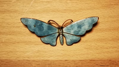 Broche, andet materiale, Dansk, 7 cm lang retro broche med blå emalje