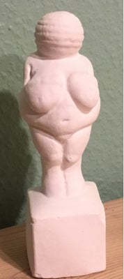 Gipsfigur, motiv: Venus fra willendorph h: 17 cm