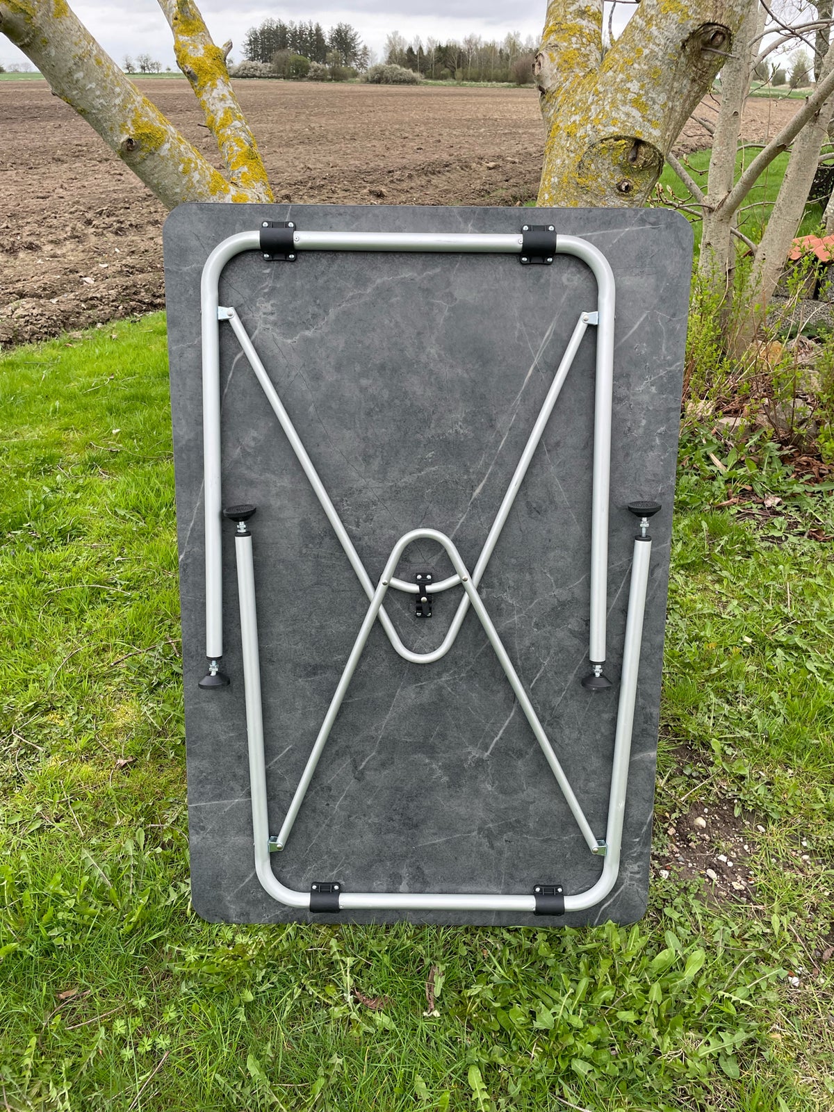 Ultralet campingbord fra Isabella - kun 5,3 kg