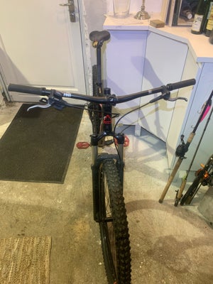 Fuji, hardtail, 29 gear, Hej sælger den her virkelig fine mountainbike  har haft den siden var en ny