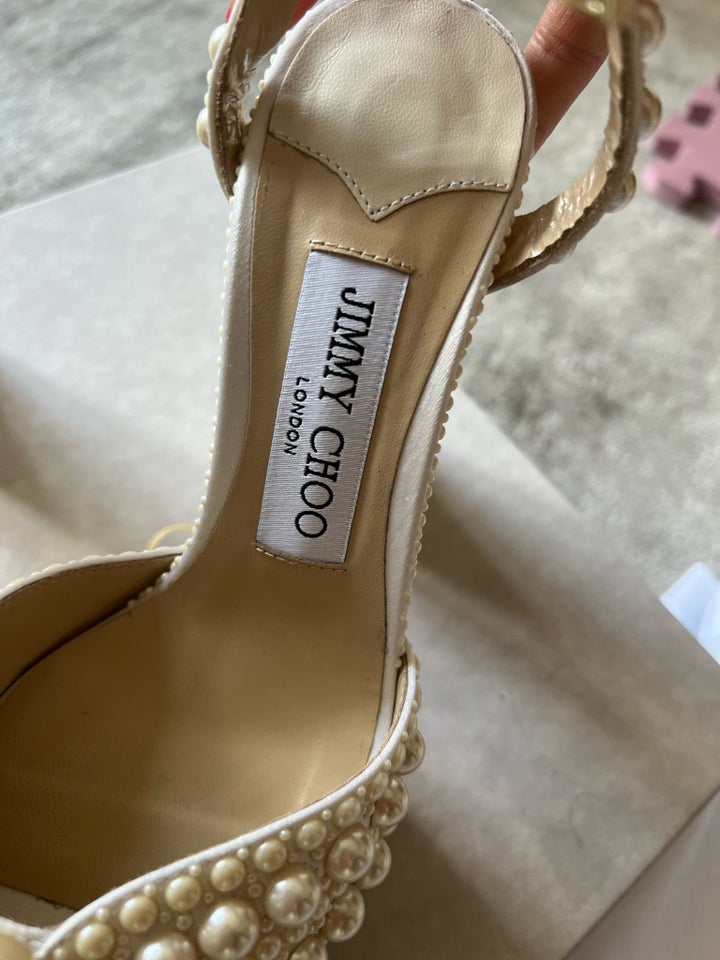 Jimmy Choo Saracria 120