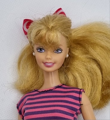 Barbie, Vintage, Superstar barbie med fashion fever krop
Dukken er i fin stand. 

Jeg er samler og s