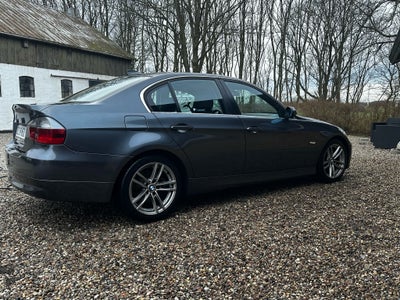BMW 320d, 2,0, Diesel, 2007, km 368000, grå, nysynet, aircondition, ABS, airbag, alarm, 4-dørs, cent