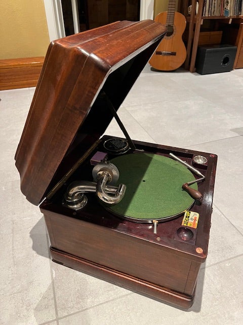 Grammofon, Mahognie, 100 år gl.