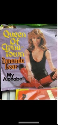 Single, Amanda Lear, Queen of Chinatown, Fin stand