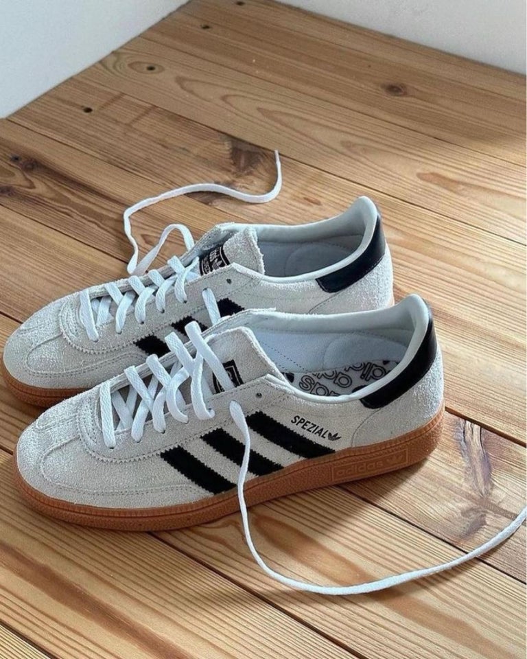 Sneakers, str. 40, Adidas