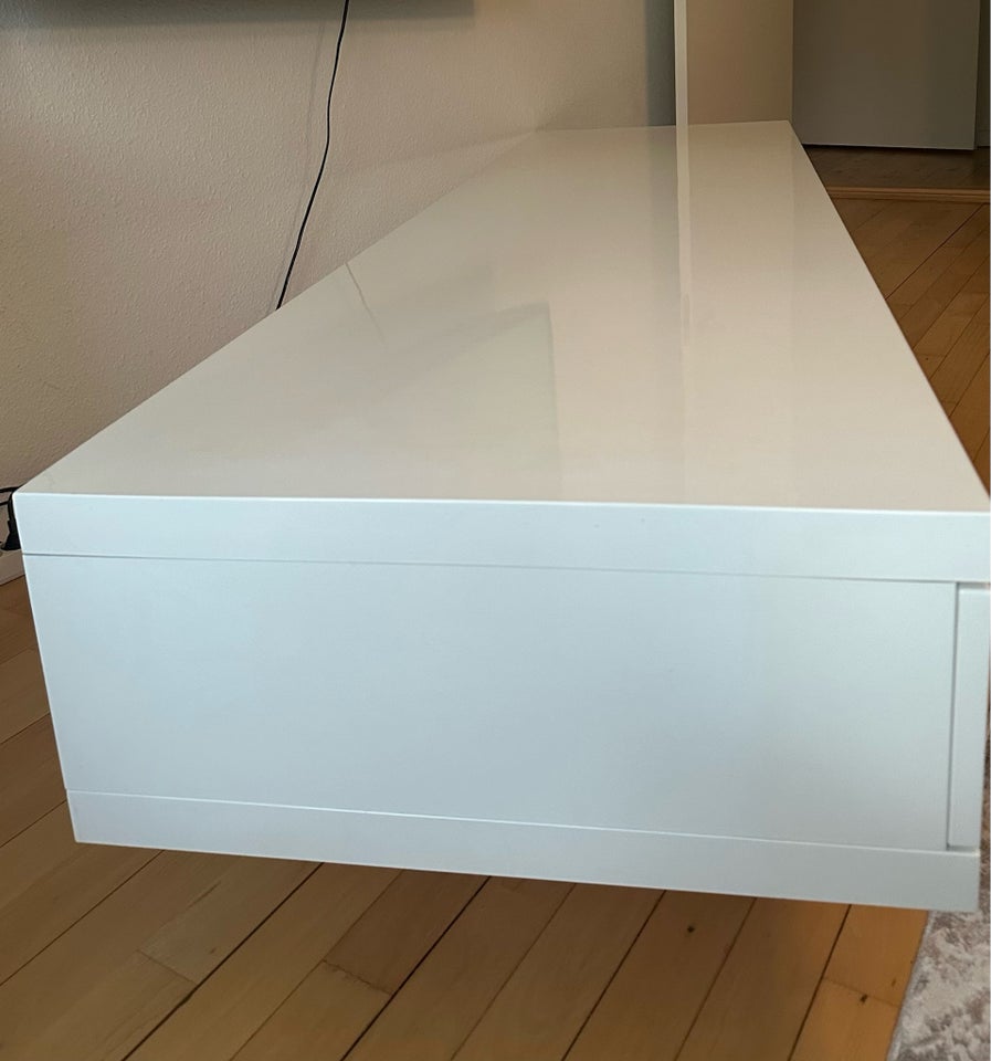 Tv bord, IDE møbler, laminat