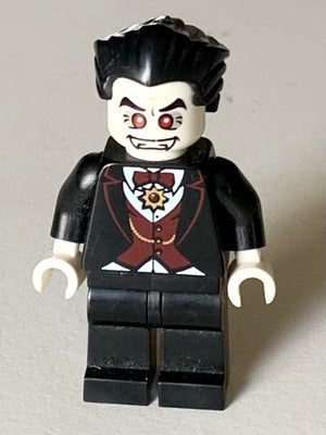 Lego Minifigures, Varulv, vampyr, monstre og andre specielle figurer:

col021 Dracula 25kr.
mof013 L