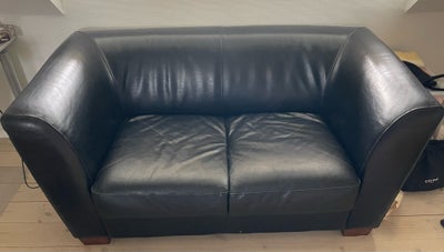Sofa, læder, 2 pers., Sofa, læder, 2 pers.

I kraftigt materiale med den helt rette patina.
Fra ikke