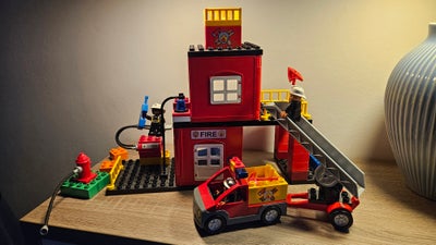 Lego Duplo, 4664 Brandstation, Lego Duplo  Stor Brandstation nr. 4664
Komplet med alle klodser