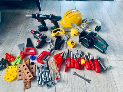 Værktøj, Værktøj legetøj, Bosch, Masser af værktøj til den lille håndværker. 
Høreværn, hjelm, måleb