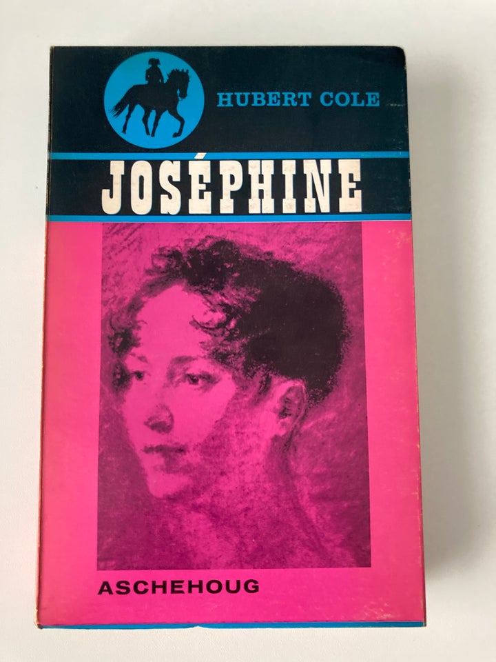 Joséphine, Hubert Cole, emne: historie og samfund