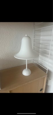 Anden bordlampe, Verner panton, Fineste bordlampe. Står som ny, kun stået fremme 2 ugers tid. Sender