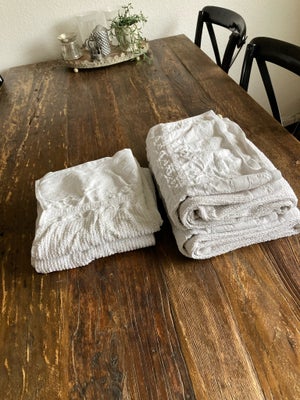 Håndklæde, Lene Bjerre, 2 store badehåndklæder og 2 alm. håndklæder fra Lene Bjerre.