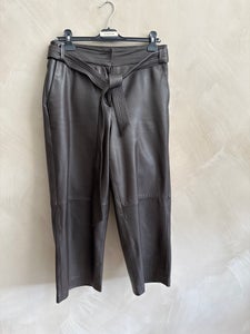 instinkt kolbøtte bænk Læder | DBA - billige bukser til kvinder