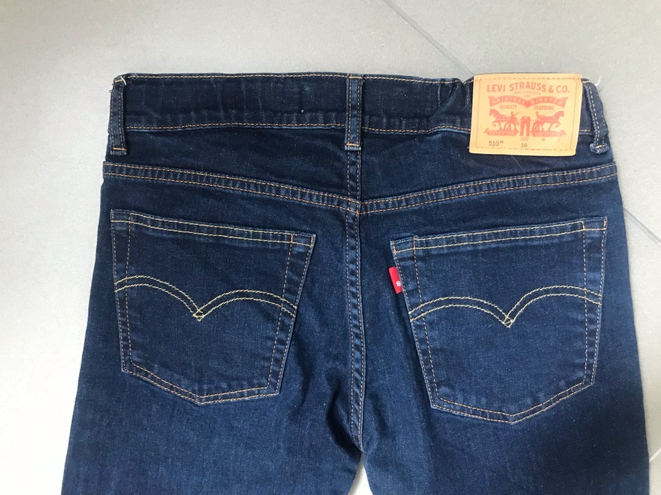 Jeans, Levis, str. 26