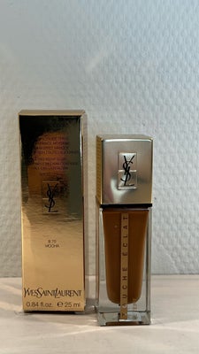 Makeup, Touche Eclat Le Foundation , Yves Saint Laurent, Ny og uåbnet/ubrugt. Jeg har 2 stk. Np 450 