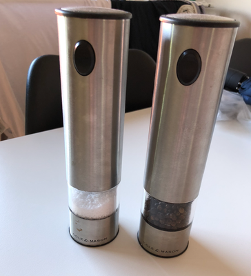 Battersea salt & peberkværn elektrisk, Cole & Mason, Sælger dette batteridrevne salt/peber kværnsæt 