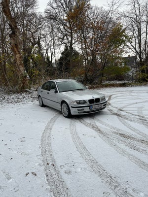 BMW 316i, 1,9, Benzin, 2000, km 244000, grønmetal, klimaanlæg, ABS, airbag, 4-dørs, centrallås, star