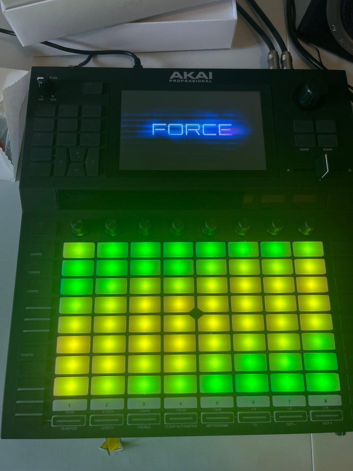 Workstation , Akai Force