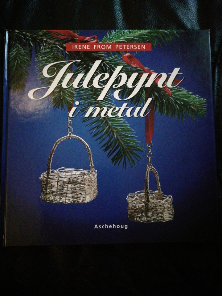 Julepynt i metal, Irene From Petersen, emne: hobby og sport