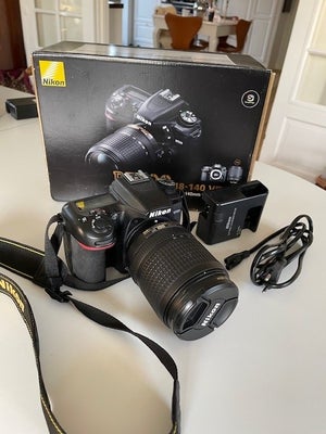 Nikon D7500, spejlrefleks, Perfekt, Nikon D7500 - Kit med 18-140 VR Objektiv.

Kommer i orginalæske.