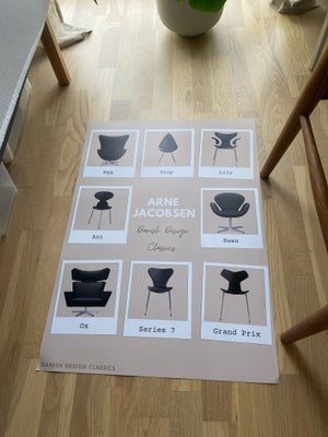 Plakat, Sælger denne plakat med stole tegnet af Arne Jacobsen.

Den måler 70 x 50 cm

Afhentes i Sil