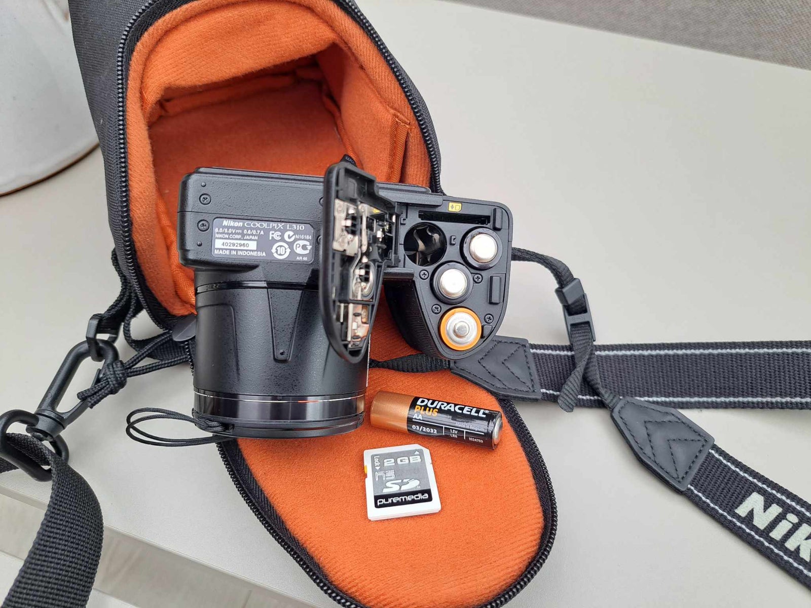 Nikon Coolpix L310, 14,1 megapixels, 21 x optisk zoom