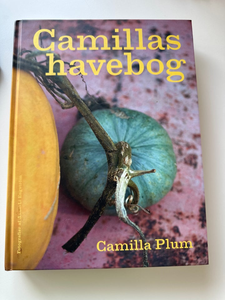 Camillas havebog, Camilla Plum, emne: hus og have