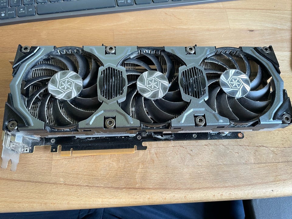 GTX 780 Inno3d, 3 GB RAM, God