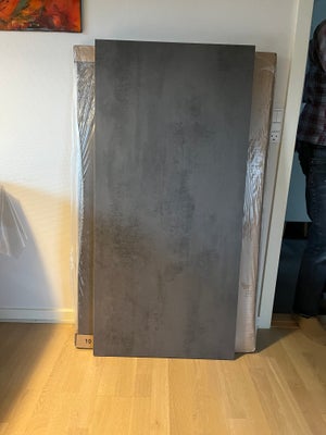 Bordplade, Grå bord plade 
Ny   Ubrugt
61 x 183 cm
Tykkelsen  28mm
Pris 250 kr