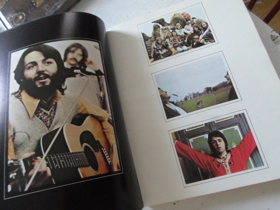 The Beatles Complete Part Two 1974 Vintage , Guitar Piano