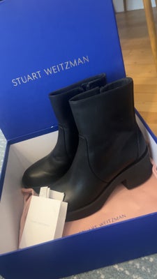 Støvler, str. 37,5, Stuart Weitzman,  Sort,  Læder,  Ubrugt, Aldrig brugt. Fortrudt køb. Som ses på 