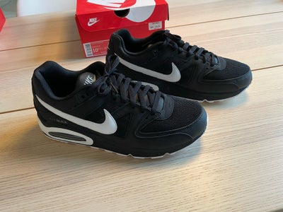 Fitnesssko, Air Max Command, Nike, str. 44.5, Black/ White/ Cool Grey - som nye - Str 10.5/ 44.5