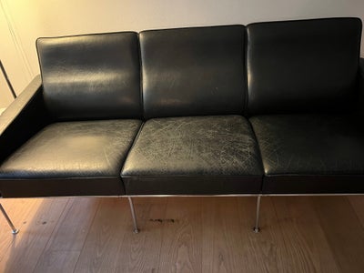 Arne Jacobsen 3303 sort lædersofa