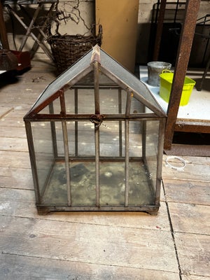 Drivhus, Mini drivhus.

Alt glas intakt 