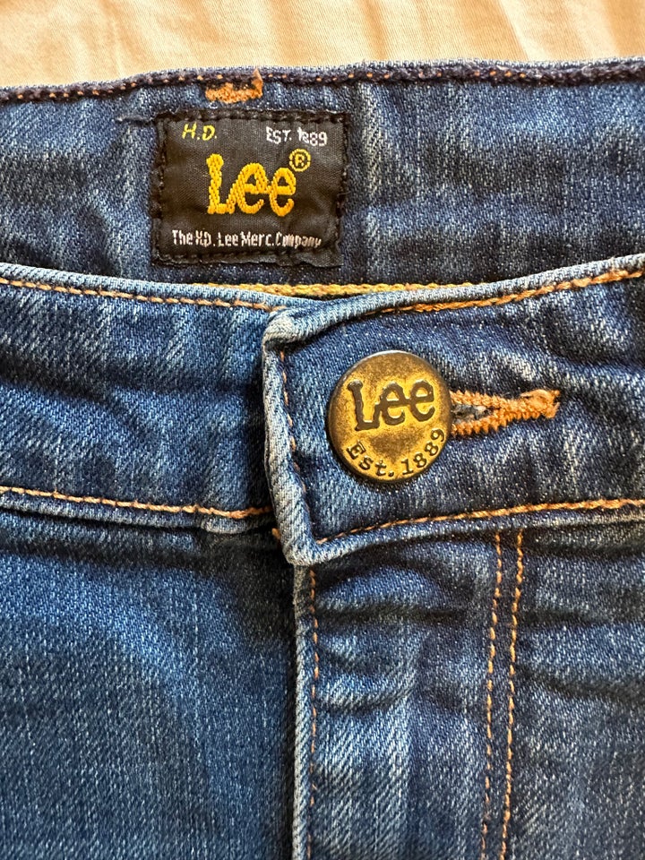 Lee Cowboynederdel, str. 28, Lee - som ny