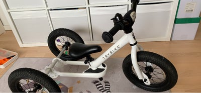 Unisex børnecykel, løbecykel, andet mærke, 10 tommer hjul, Næsten ubrugt Trybike sælges. Den kan båd