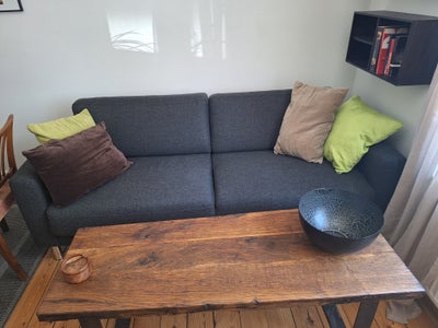 Sofa, stof, 2 pers., Fin 2 personers sofa - stort set ubrugt da den har stået i ferielejlighed (Ikke