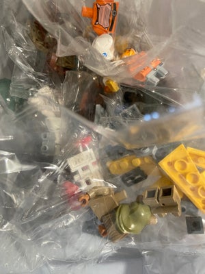 Lego Star Wars, 55 stk. uåbnede Lego Star War poser, Med figure. Fra Julekalender

55 stk. uåbnede L