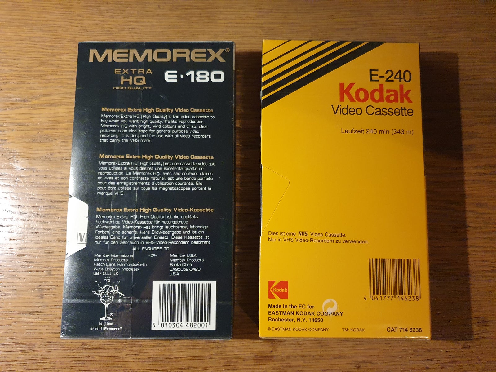 Anden genre, 2 Helt nye forseglede VHS bånd