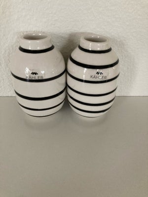 Vase, Mini vaser, Kähler, Mini vasesæt fra Kähler. 
Hvid med sorte striber
Fra røgfrit hjem
Kun ståe