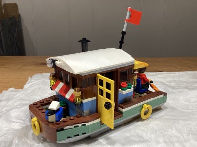 Lego Creator, 31093 - Riverside Houseboat, Flot husbåd med mange detaljer.

