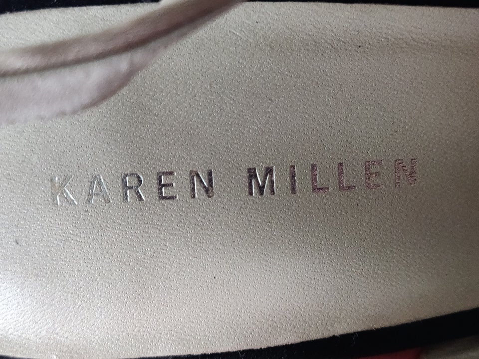 Stiletter, str. 41, KAREN MILLEN